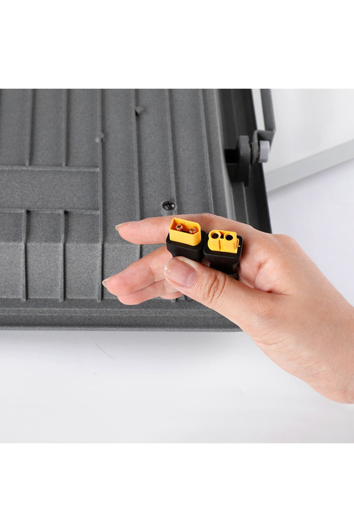 2 Adet 300 W Proje Tipi Belediye Kalitesi Güneş Enerjili Projektör| Su Geçirmez, Sensörlü, kumandalı